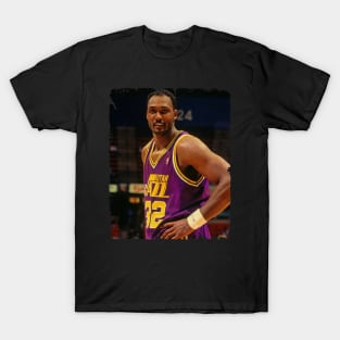 Karl Malone - Vintage Design Of Basketball T-Shirt